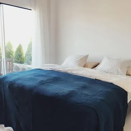 Nyrenovert Tauro-villa Med Spektakulaer Utsikt *